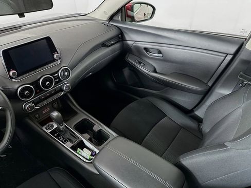 Certified 2024 Nissan Sentra SV FWD image 30