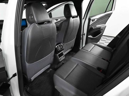 Certified 2023 Volkswagen ID.4 Pro S AWD/4WD image 16