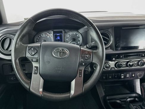 Used 2018 Toyota Tacoma TRD Pro AWD/4WD image 18