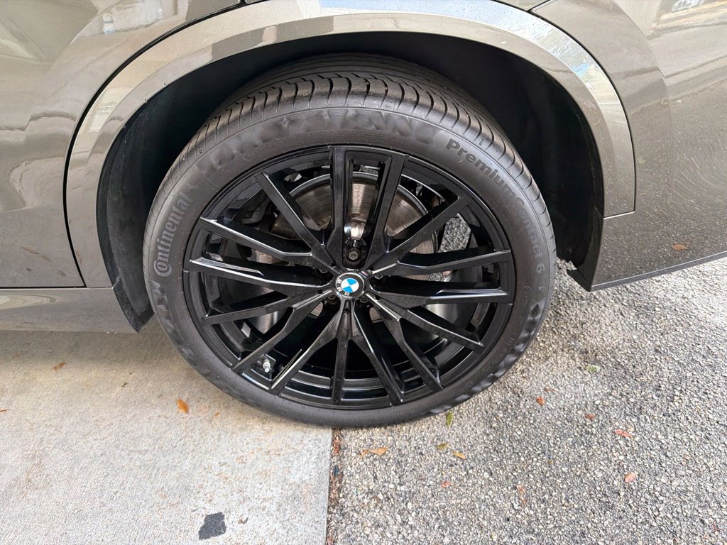 Used 2023 BMW X5 sDrive40i w/ M Sport Package RWD image 21
