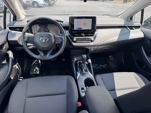 Used 2023 Toyota Corolla LE FWD image 6