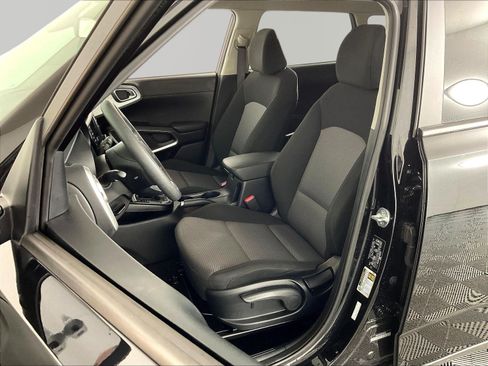 Used 2024 Kia Soul LX w/ Option Group 015 FWD image 20