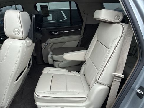 Used 2024 GMC Yukon Denali w/ Denali Reserve Package image 19