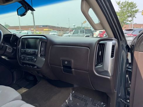 Used 2018 Chevrolet Silverado 1500 LT w/ LT Fleet Convenience Package AWD/4WD image 26
