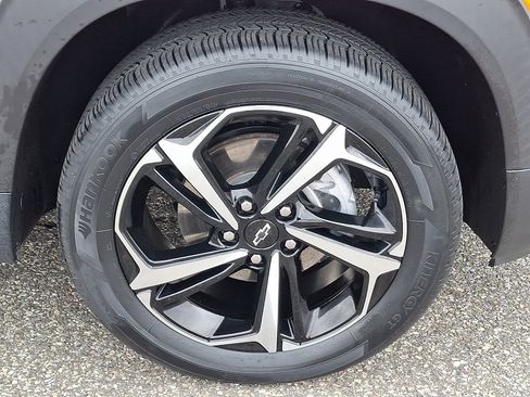 Certified 2023 Chevrolet TrailBlazer RS w/ Sun and Liftgate Package image 8