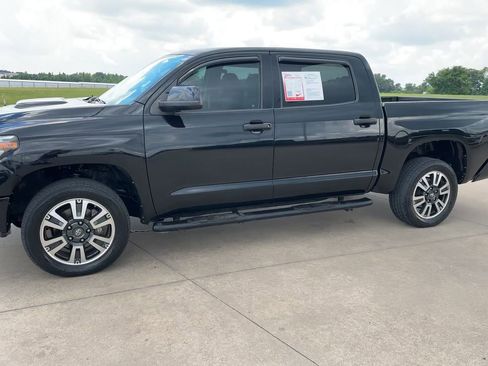 Used 2019 Toyota Tundra SR5 w/ TRD Sport Package AWD/4WD image 4