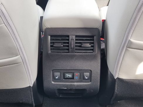 Used 2024 Mitsubishi Outlander SEL FWD image 22