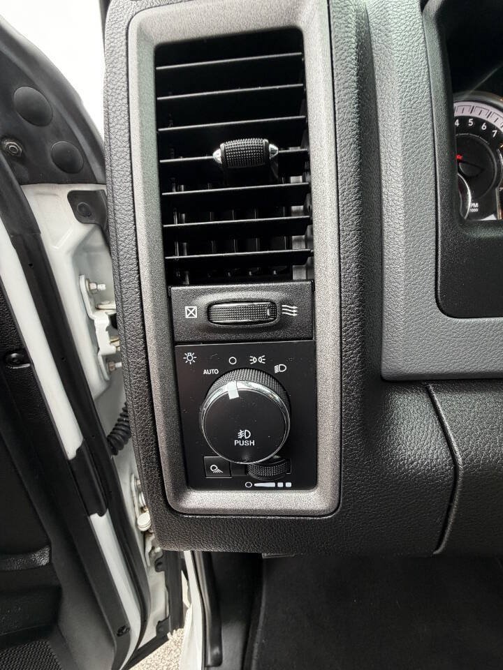 Used 2020 RAM 1500 Tradesman w/ SXT Plus Group AWD/4WD image 18