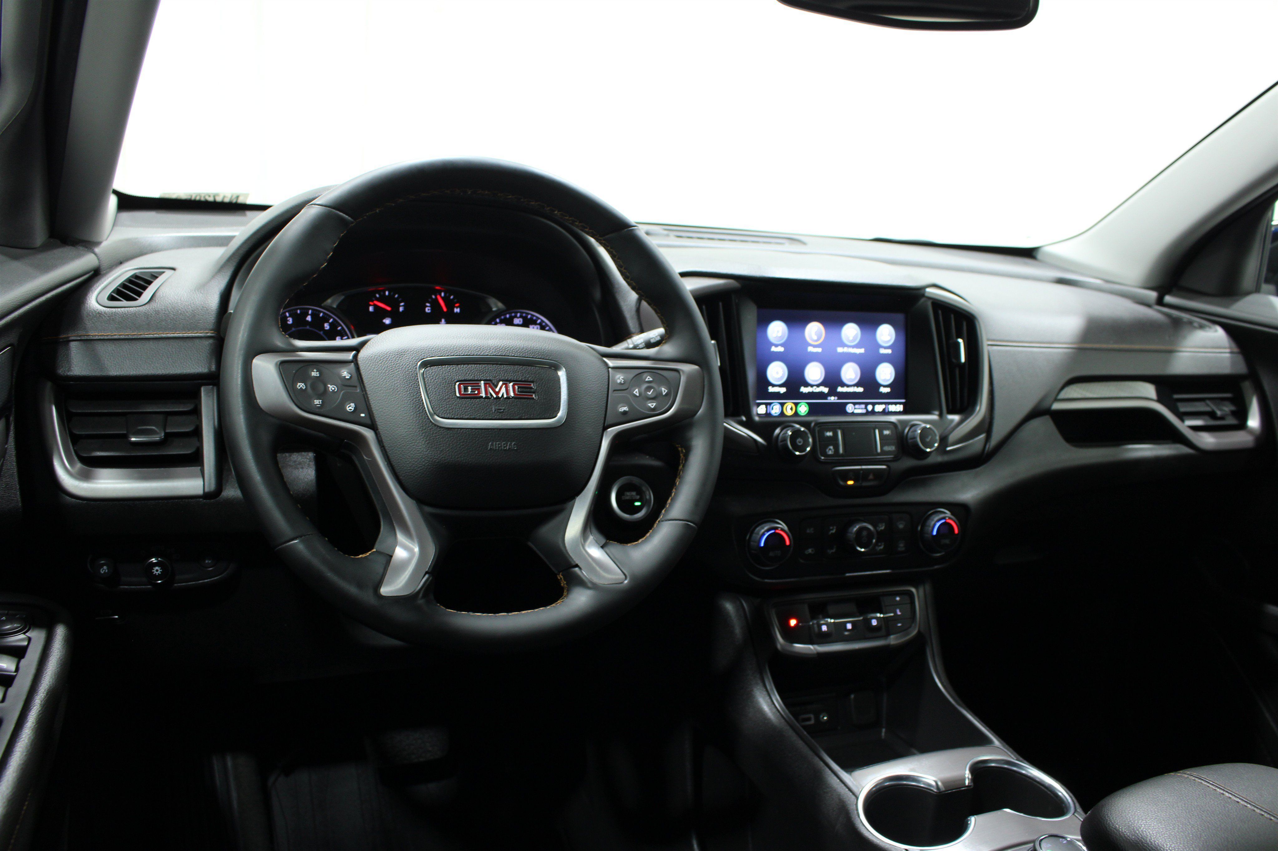 Used 2024 GMC Terrain AT4 AWD/4WD image 2