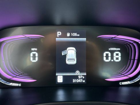 Used 2025 Kia Soul LX w/ LX Technology Package FWD image 40