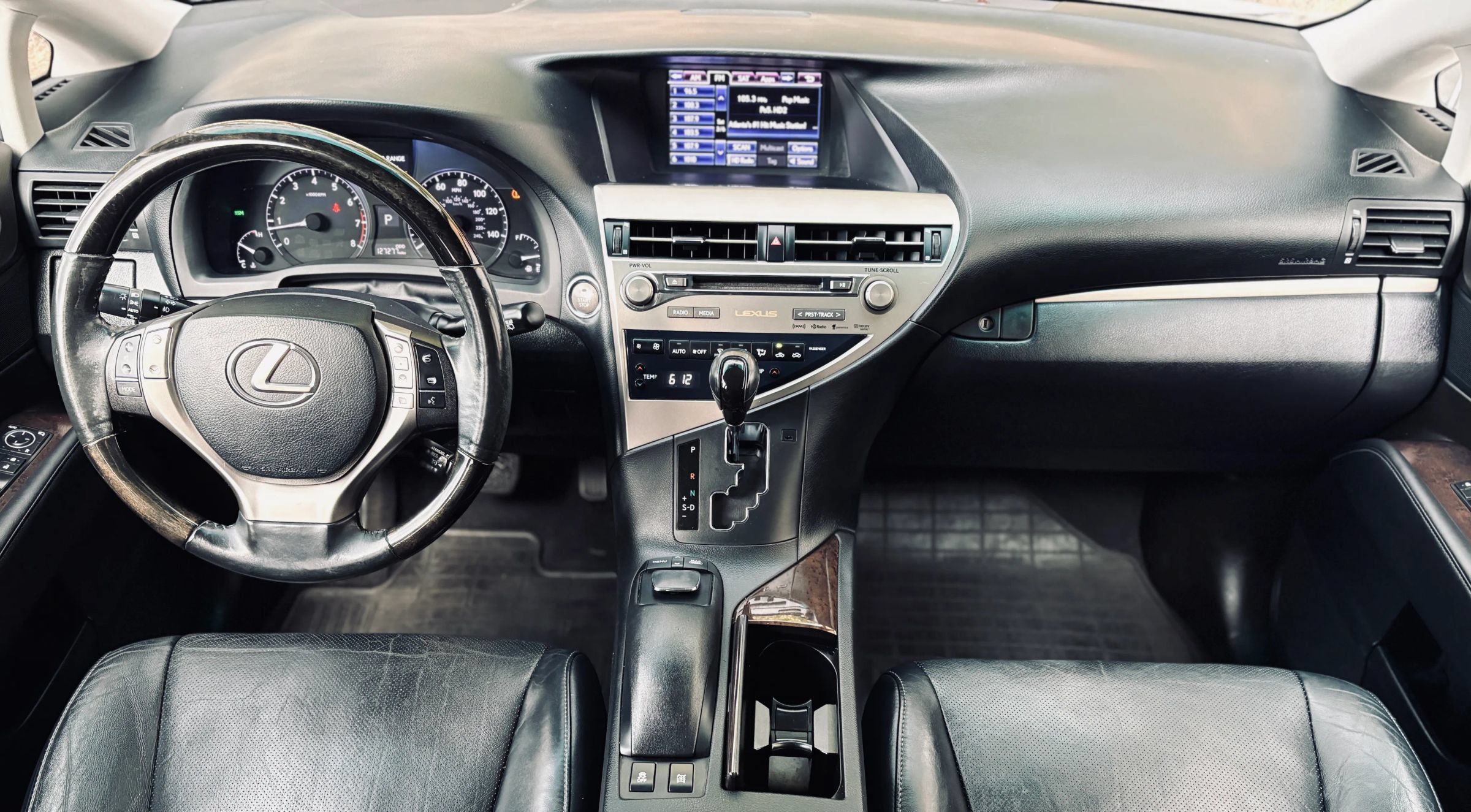 Used 2013 Lexus RX 350 AWD w/ Navigation Pkg image 2