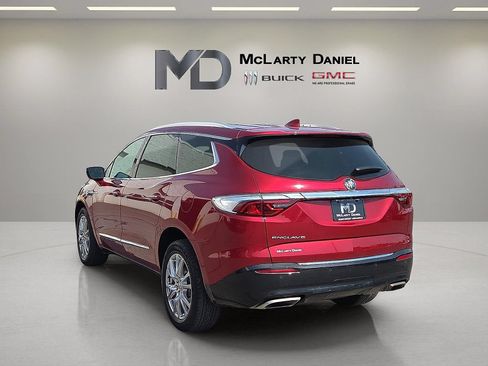 Used 2023 Buick Enclave Essence w/ Experience Buick Package FWD image 13