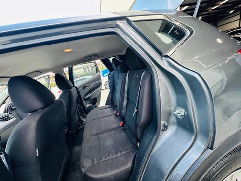 Used 2019 Nissan Rogue Sport S image 19