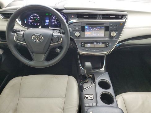 Used 2014 Toyota Avalon XLE Touring image 16