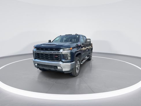 Used 2021 Chevrolet Silverado 2500 LT w/ Convenience Package image 3