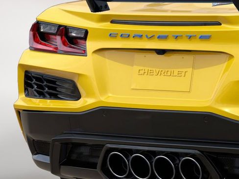 New 2025 Chevrolet Corvette Z06 RWD image 15