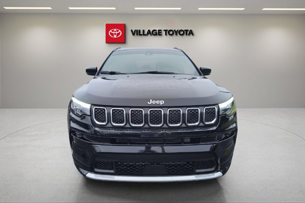 Used 2024 Jeep Compass Limited w/ Elite Group AWD/4WD image 8
