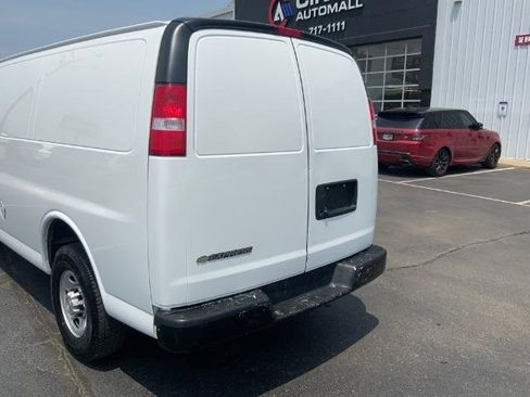 Used 2020 Chevrolet Express 2500 RWD image 34