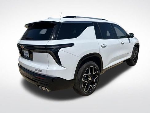 New 2026 Chevrolet Traverse High Country image 5