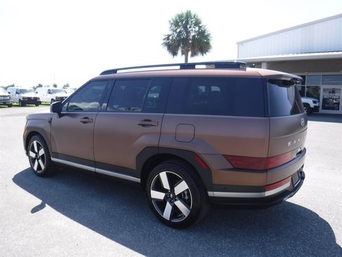 Used 2024 Hyundai Santa Fe Limited image 8