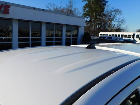 Used 2019 Toyota Tacoma SR image 18