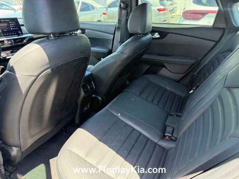 Certified 2022 Kia Forte GT-Line w/ GT-Line Premium Package FWD image 7