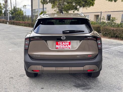 New 2026 Nissan Kicks SR FWD image 6