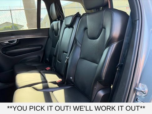 Used 2020 Volvo XC90 T5 Momentum w/ Protection Package AWD/4WD image 9