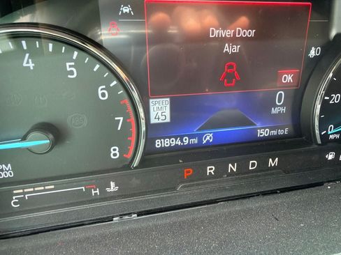 Used 2020 Ford Explorer XLT w/ Equipment Group 202A RWD image 10
