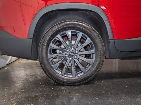 Used 2023 Chevrolet Traverse RS AWD/4WD image 7