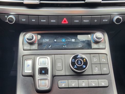 Used 2025 Hyundai Palisade Calligraphy AWD/4WD image 19