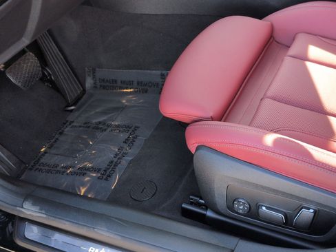 Used 2025 BMW i4 xDrive40i image 17