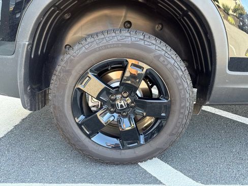 Used 2026 Honda Ridgeline Black Edition image 9