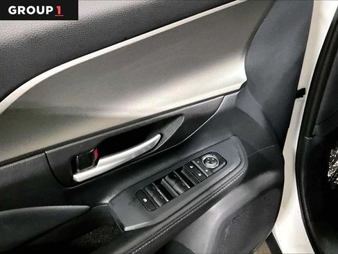 Certified 2025 Toyota Grand Highlander AWD image 35