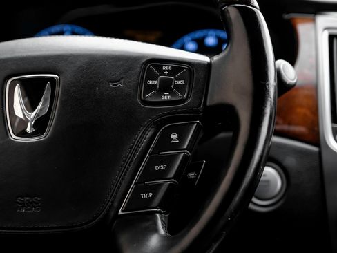 Used 2013 Hyundai Equus Signature image 20