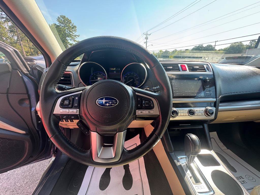 Used 2017 Subaru Outback 2.5i Limited AWD/4WD image 12