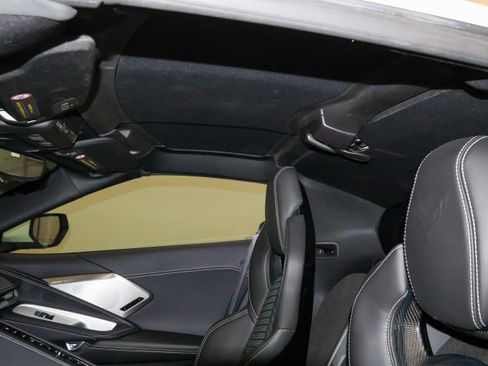Used 2023 Chevrolet Corvette Stingray Preferred Cpe w/ Z51 Performance Package RWD image 17