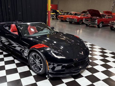 Used 2017 Chevrolet Corvette Grand Sport image 14