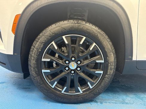 New 2026 Chevrolet Traverse LT FWD image 16