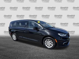 Used 2024 Chrysler Pacifica Touring-L FWD video 2