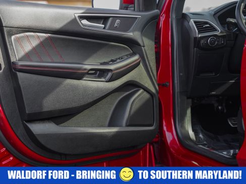 Used 2022 Ford Edge ST-Line w/ Class II Trailer Tow Package image 36