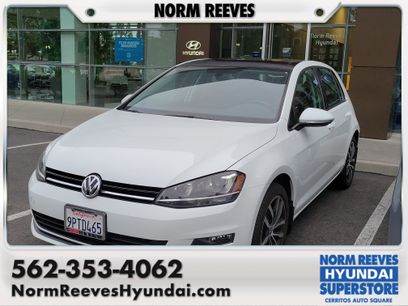 Used 2016 Volkswagen Golf SE w/ Lighting Package