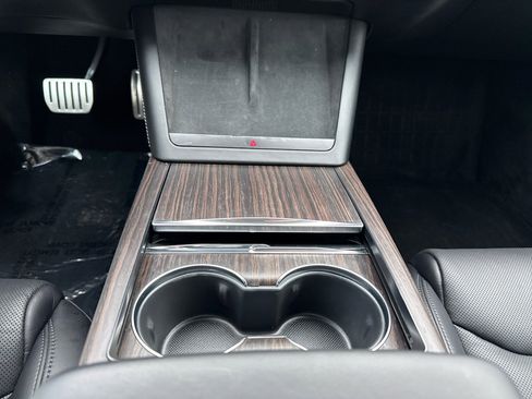 Used 2022 Tesla Model S Standard Range image 54