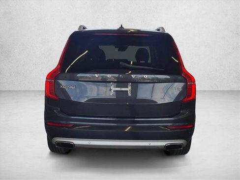 Used 2017 Volvo XC90 T5 Momentum w/ Vision Package FWD image 6