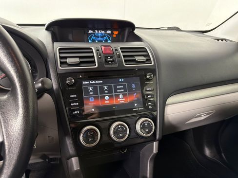 Used 2017 Subaru Forester 2.5i Premium w/ All-Weather Package AWD/4WD image 17