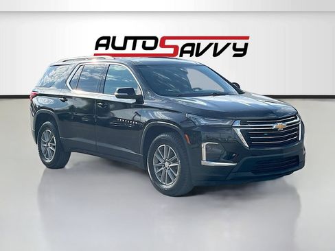 Used 2023 Chevrolet Traverse LT FWD image 1
