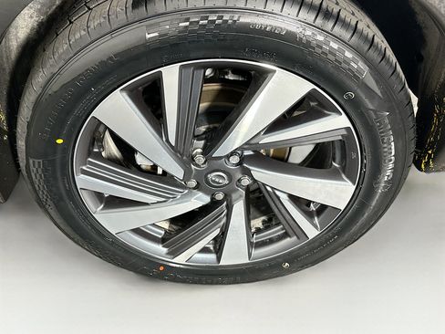 Used 2023 Nissan Murano SL AWD/4WD image 11