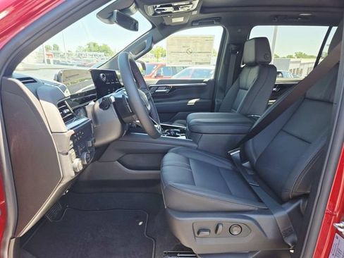 New 2026 Chevrolet Suburban RST w/ Comfort Package AWD/4WD image 9