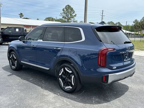 Used 2023 Kia Telluride S AWD/4WD image 7