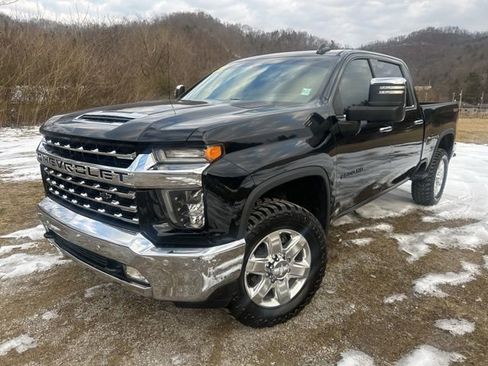 Used 2020 Chevrolet Silverado 2500 LTZ w/ Technology Package image 3